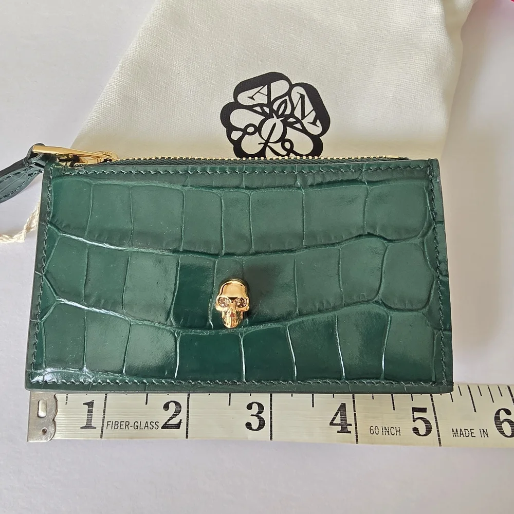 Alexander McQueen Croc-Embossed Leather Skull Card Holder Green Gold - Picture 6 of 7
